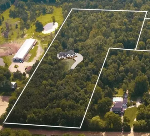 5579 Martin Rd, Norton Shores, MI 49441