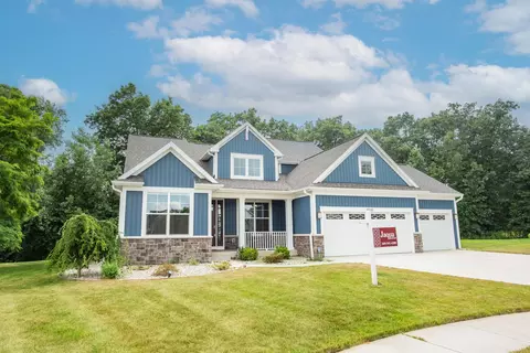 4030 Hollow Wood Dr, Portage, MI 49024