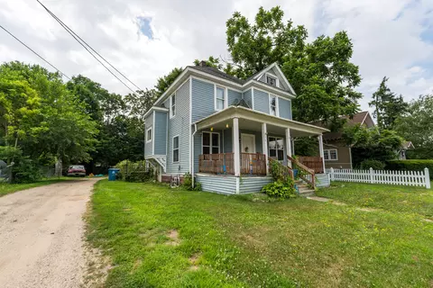 211 W Delaware St, Decatur, MI 49045
