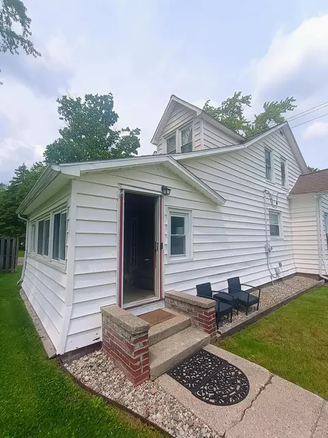Exterior - 315 Spring St, Big Rapids, MI 49307 photo 3 of 3