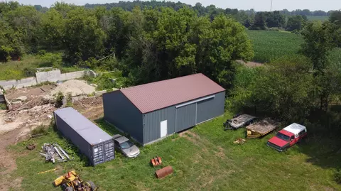 20664 Allen Rd, Manchester, MI 48158