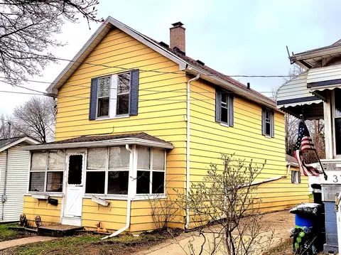 313 Taylor St, Jackson, MI 49202