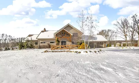 12500 Round Lake Rd, Horton, MI 49246