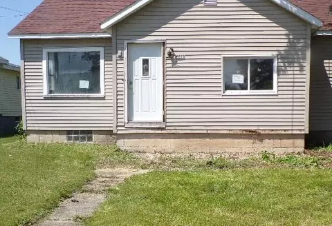 w606 Robert Street, Menominee, MI 49858