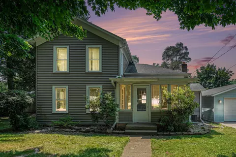 327 N Clark St, Centreville, MI 49032