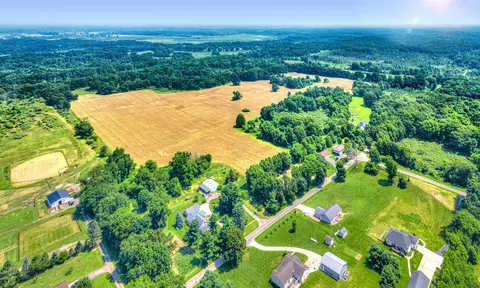 6640 Smith Rd, Jackson, MI 49201 photo 2