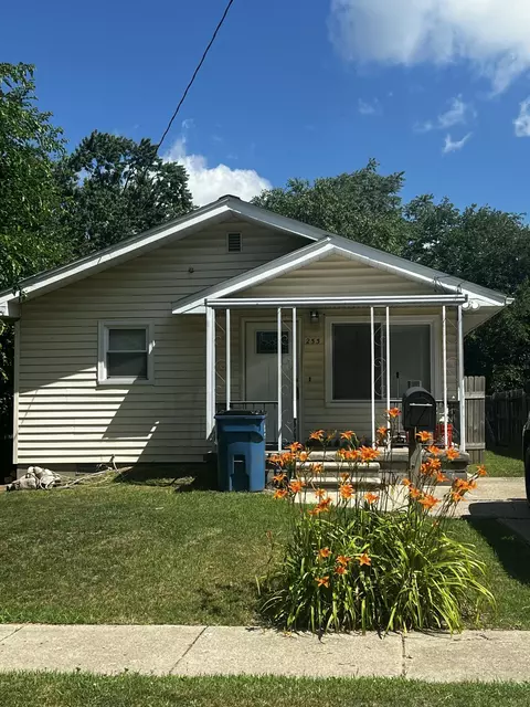 253 Murray St SW, Wyoming, MI 49548