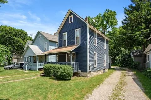 825 Oakland Dr, Kalamazoo, MI 49008