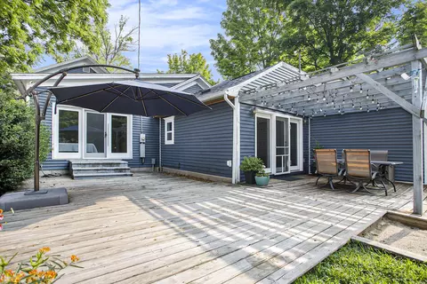 433 W Bridge St, Plainwell, MI 49080 photo 18