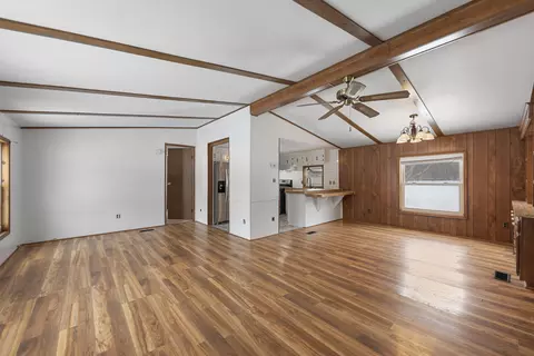 8760 W East Rd, Three Oaks, MI 49128 photo 10