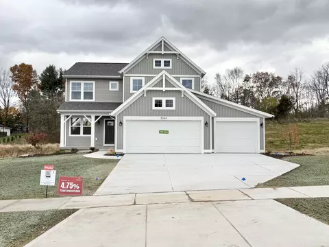 8344 Kettle Oak Dr SE, Alto, MI 49302