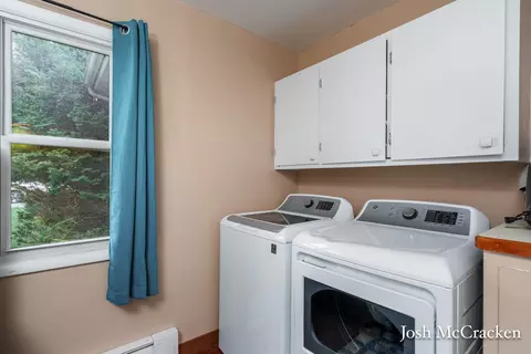 934 Park St, Belding, MI 48809 photo 16
