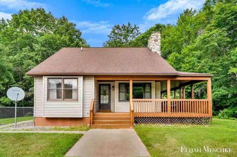 17398 Meceola Rd, Hersey, MI 49639