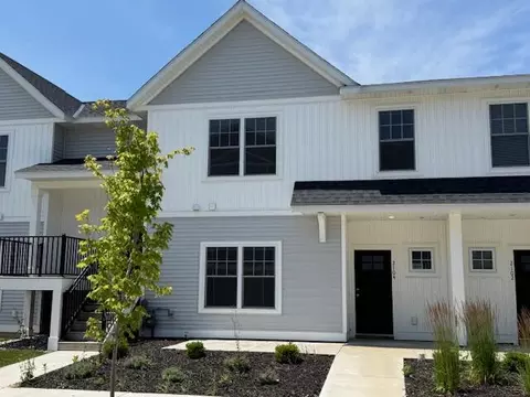 2104 Sherwood Ave, Holland, MI 49423