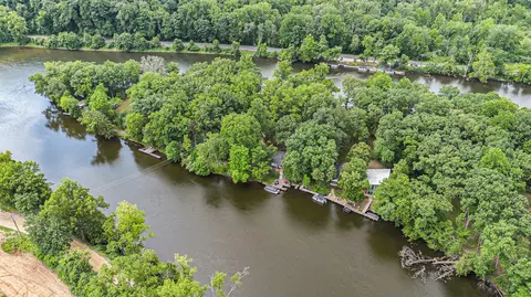 View/Area - 14931 Bachelor Is, Buchanan, MI 49107 photo 1 of 2