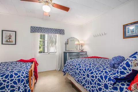 Bedroom - 14931 Bachelor Is, Buchanan, MI 49107 photo 1 of 3