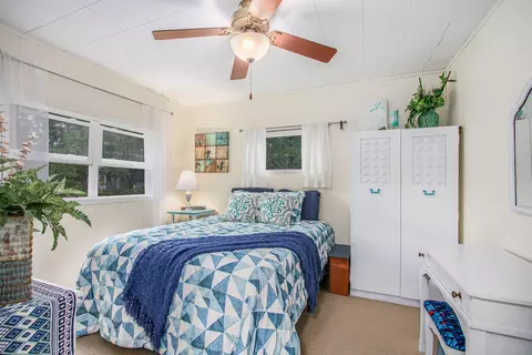 Bedroom - 14931 Bachelor Is, Buchanan, MI 49107 photo 3 of 3