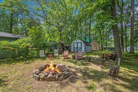 Exterior - 14931 Bachelor Is, Buchanan, MI 49107 photo 7 of 13