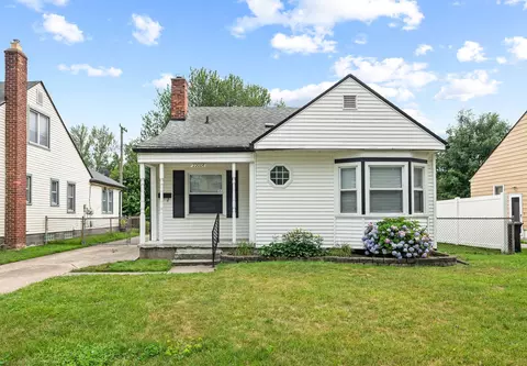22006 California St, Saint Clair Shores, MI 48080