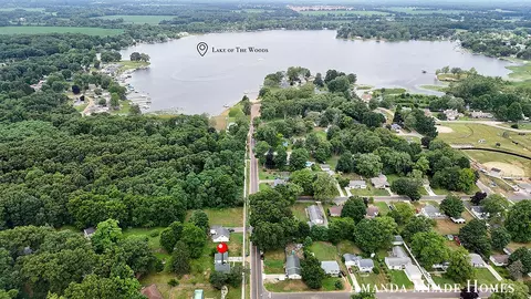 311 Pine St, Decatur, MI 49045