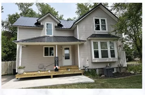 6393 Adams St, Zeeland, MI 49464
