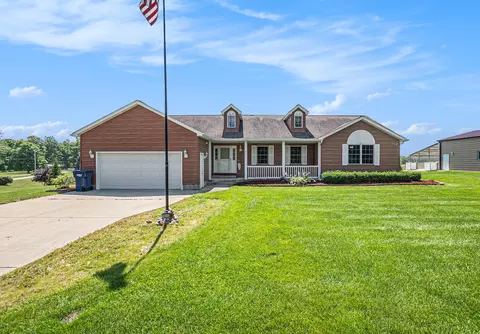 8683 E Hawley Rd, Hesperia, MI 49421