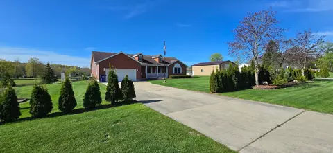 8683 E Hawley Rd, Hesperia, MI 49421