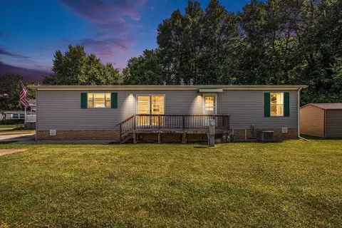 7604 Red Arrow Hwy #97, Watervliet, MI 49098