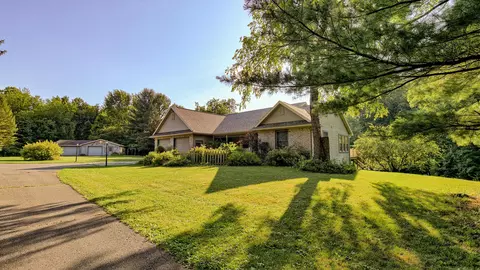 11678 E Grand River Ave, Portland, MI 48875