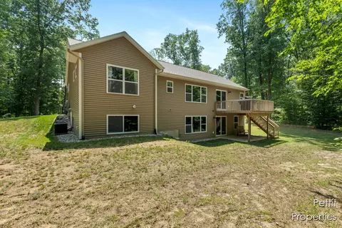 2577 Chapel Ct, Dorr, MI 49323 photo 40
