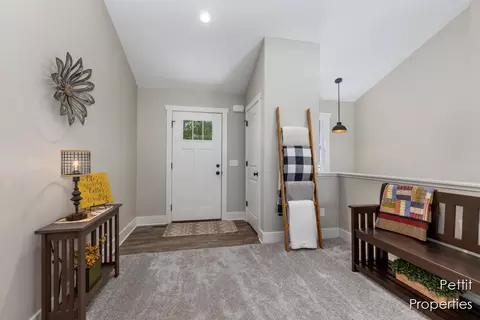 2577 Chapel Ct, Dorr, MI 49323 photo 9
