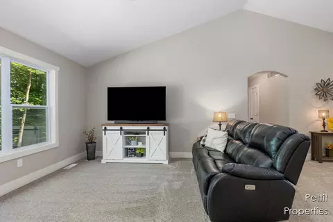 2577 Chapel Ct, Dorr, MI 49323 photo 11