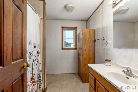3230 Johnson Ave, Newaygo, MI 49337 photo 13