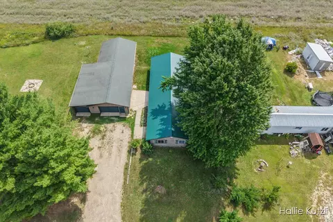 3230 Johnson Ave, Newaygo, MI 49337 photo 21