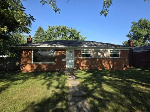 35115 Simon Dr, Clinton Twp, MI 48035