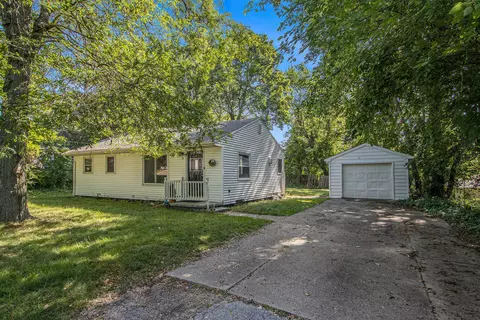 1330 Bixby Rd, Kalamazoo, MI 49048