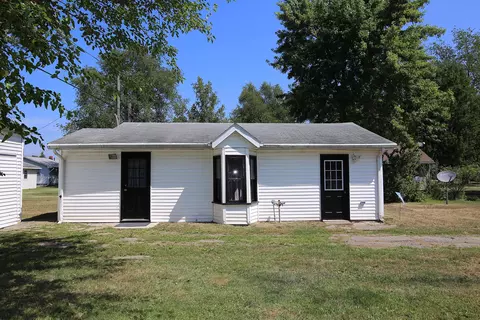 643 S Grant Ave, Three Rivers, MI 49093 photo 2