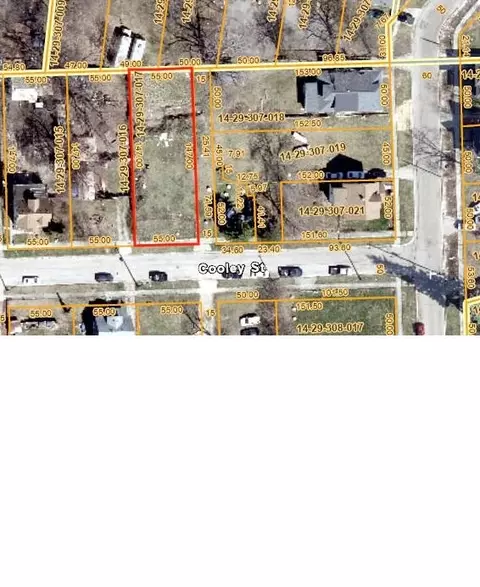22 Cooley St, Pontiac, MI 48341