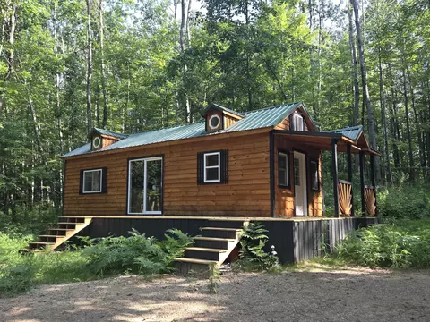 9843 W Blanchard Rd, Blanchard, MI 49310
