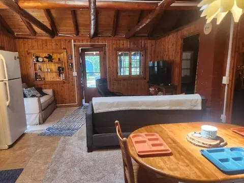 Living - 7306 W Erik Ln, Baldwin, MI 49304 photo 3 of 5