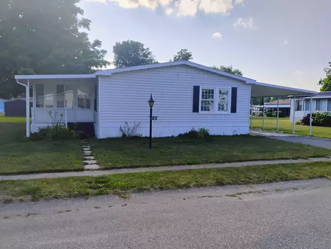30 Sycamore Ave NE, Cedar Springs, MI 49319