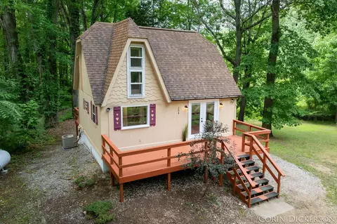 204 50th St, Grand Junction, MI 49056