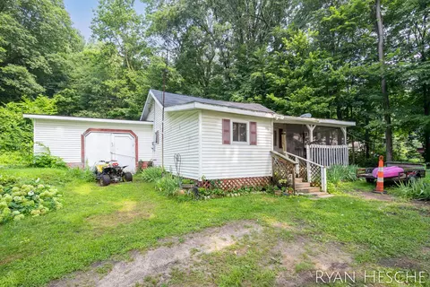 5210 Bluewater Hwy, Saranac, MI 48881