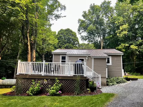 6788 Middleton Rd, Ludington, MI 49431