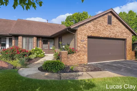 3284 Johnson Ct SW, Grandville, MI 49418