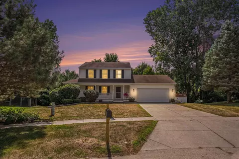 2142 Belmont Farms Cir, Belmont, MI 49306