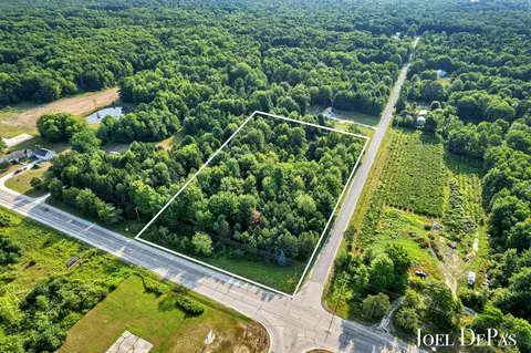 4650 Holton Rd, Twin Lake, MI 49457