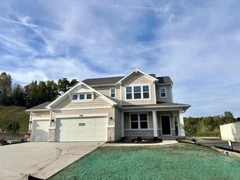 5961 Valley Point Dr SE, Caledonia, MI 49316