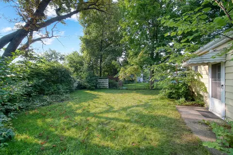 827 Backus St, Jackson, MI 49202 photo 9