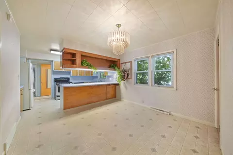 827 Backus St, Jackson, MI 49202 photo 17